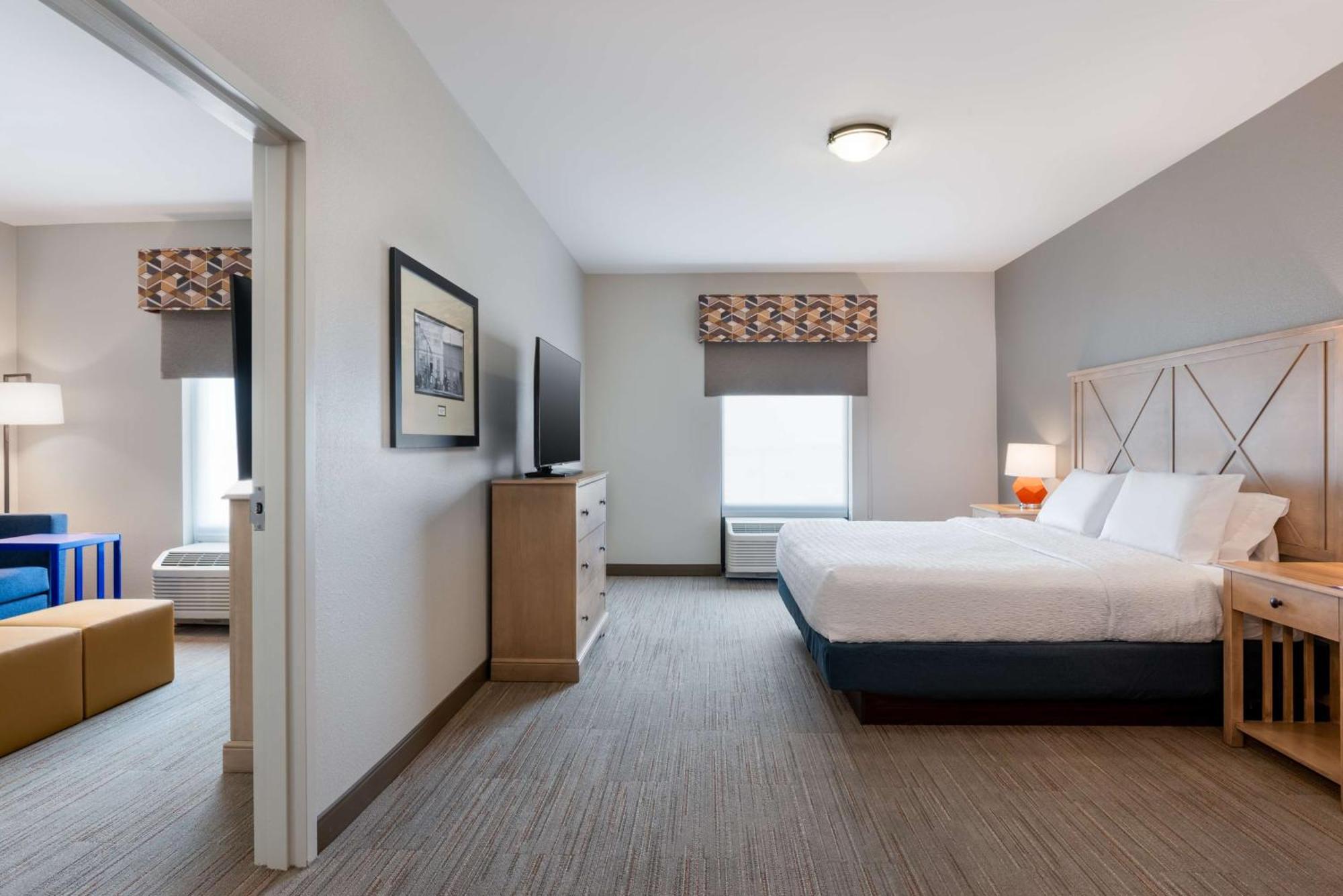 Hampton Inn & Suites Dodge City Boot Hill Casino Exterior photo